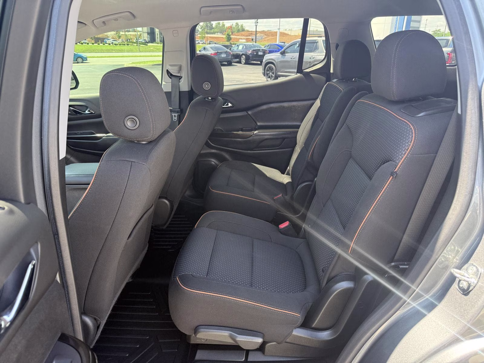 2020 Satin Steel Metallic GMC Acadia AT4 AWD 4 Door