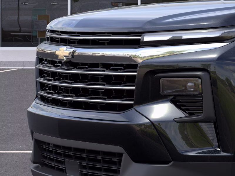 2026 Mosaic Black Metallic Chevrolet Traverse LT FWD SUV