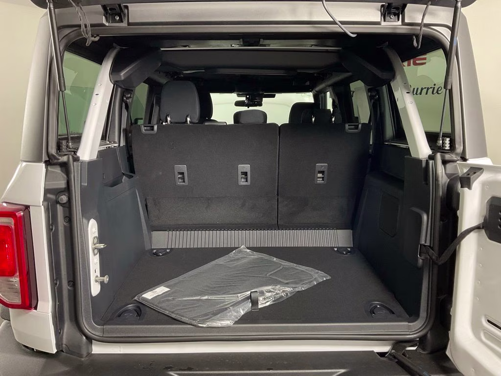 2026 Oxford White Ford Bronco Big Bend 4X4 SUV