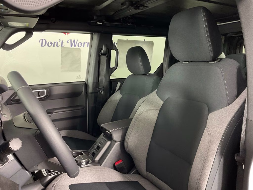 2026 Oxford White Ford Bronco Big Bend 4X4 SUV