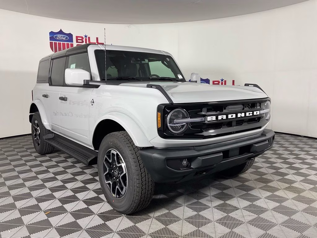 2026 Avalanche Ford Bronco Outer Banks 4X4 SUV