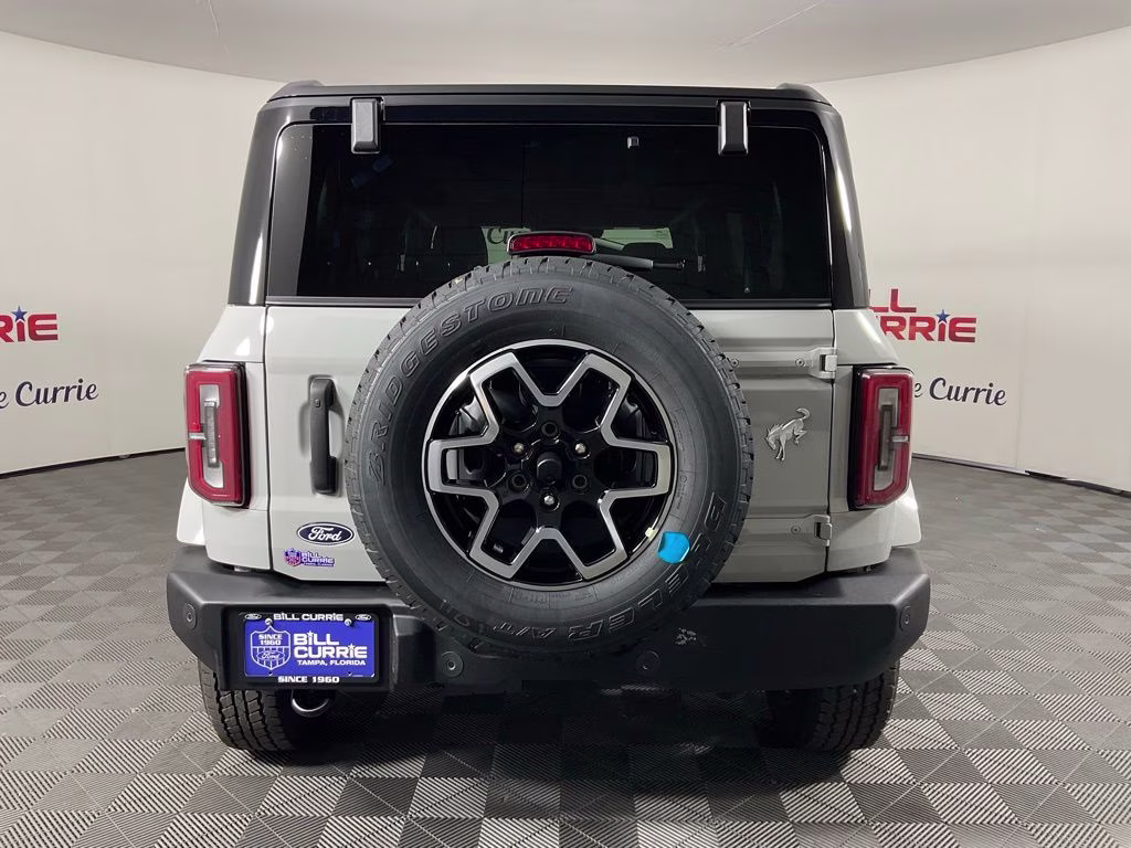 2026 Avalanche Ford Bronco Outer Banks 4X4 SUV