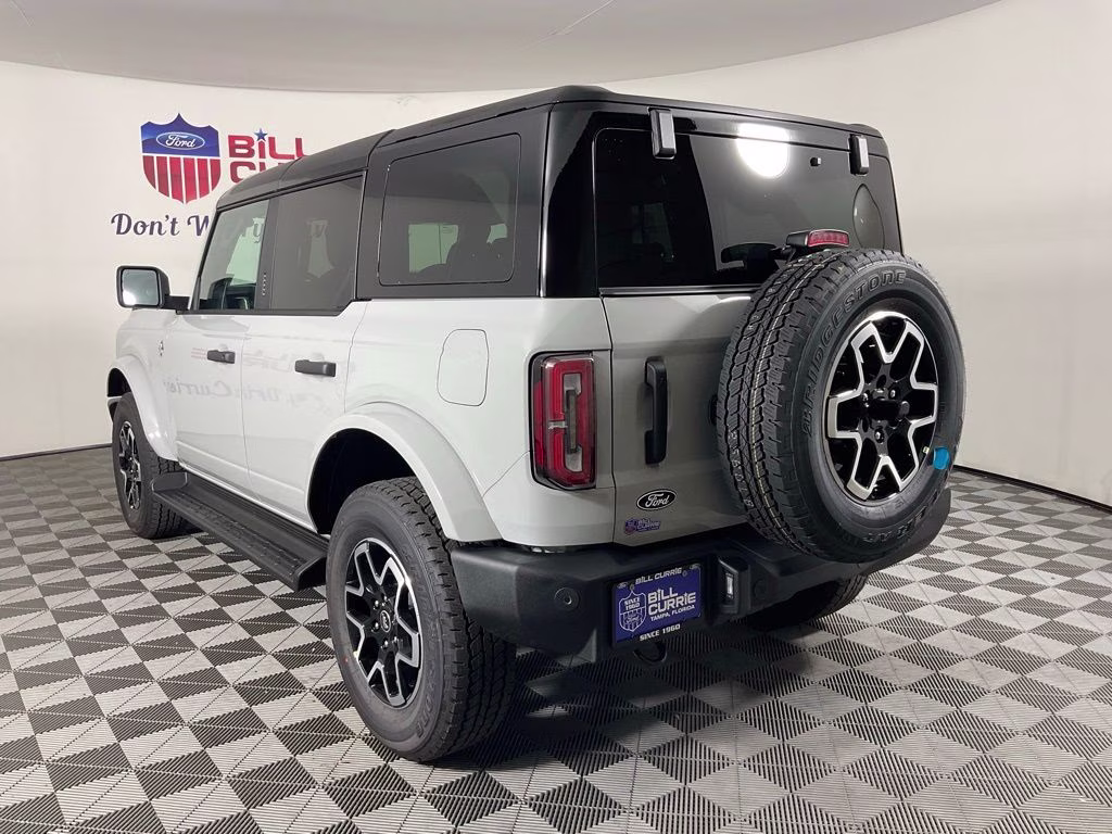 2026 Avalanche Ford Bronco Outer Banks 4X4 SUV