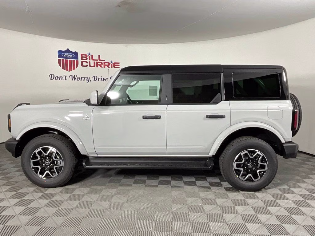 2026 Avalanche Ford Bronco Outer Banks 4X4 SUV