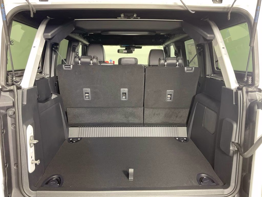 2026 Oxford White Ford Bronco Outer Banks 4X4 SUV
