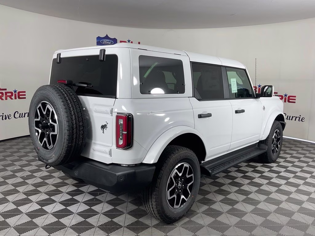 2026 Oxford White Ford Bronco Outer Banks 4X4 SUV