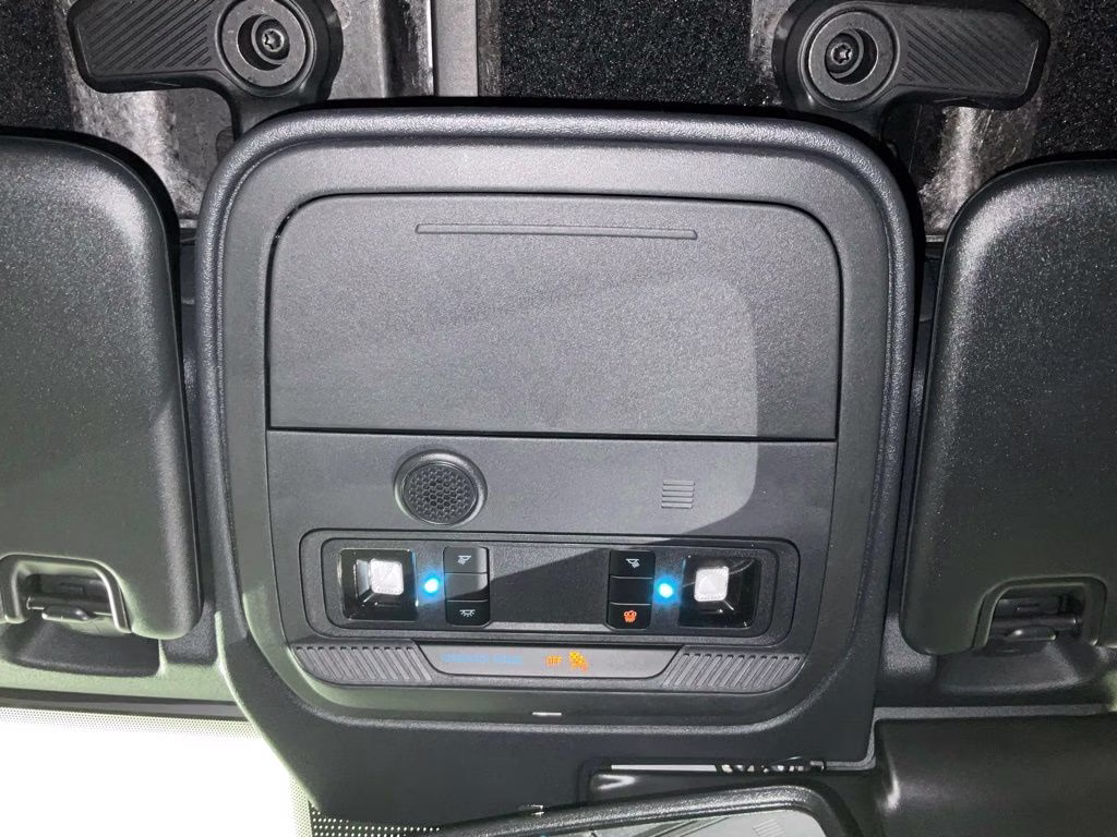 2026 Gray Ford Bronco Outer Banks 4X4 SUV