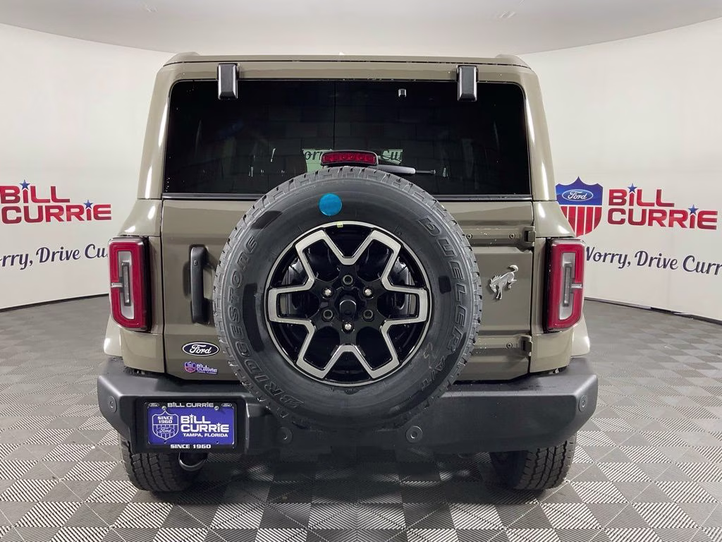 2026 Gray Ford Bronco Outer Banks 4X4 SUV