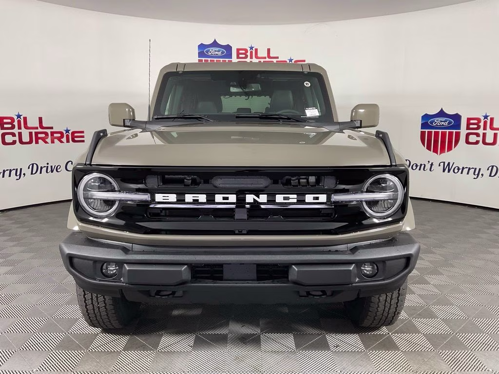 2026 Gray Ford Bronco Outer Banks 4X4 SUV