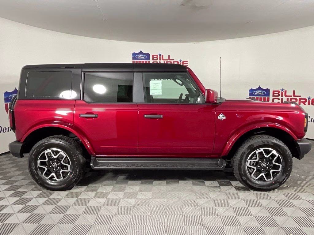 2026 Ruby Red Metallic Ford Bronco Outer Banks 4X4 SUV
