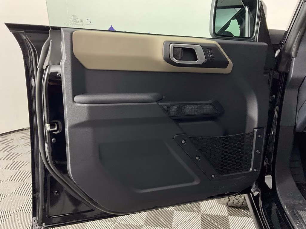 2026 Shadow Black Ford Bronco Big Bend 4X4 SUV