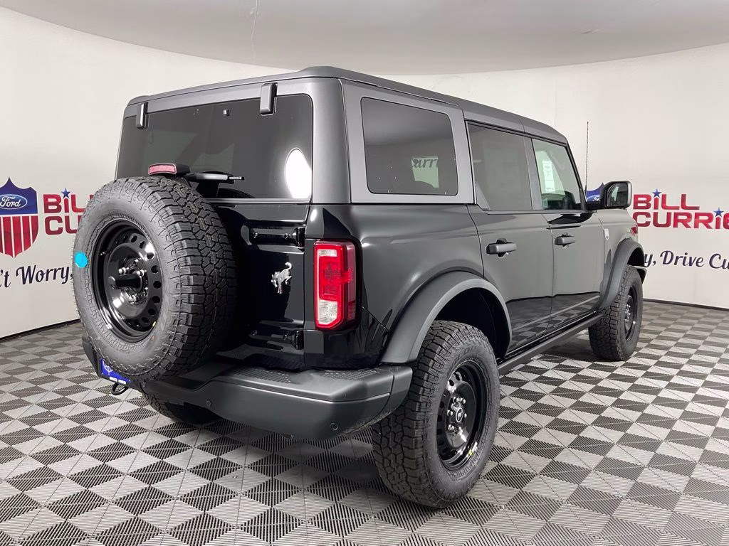 2026 Shadow Black Ford Bronco Big Bend 4X4 SUV