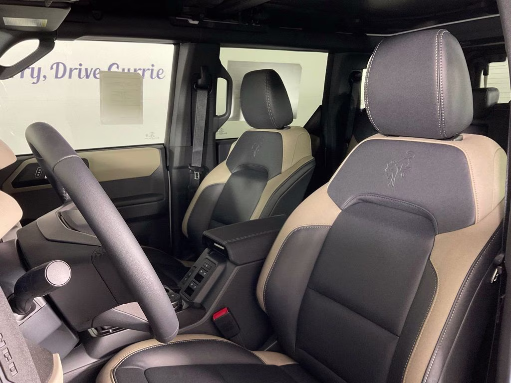 2026 Oxford White Ford Bronco Big Bend 4X4 SUV