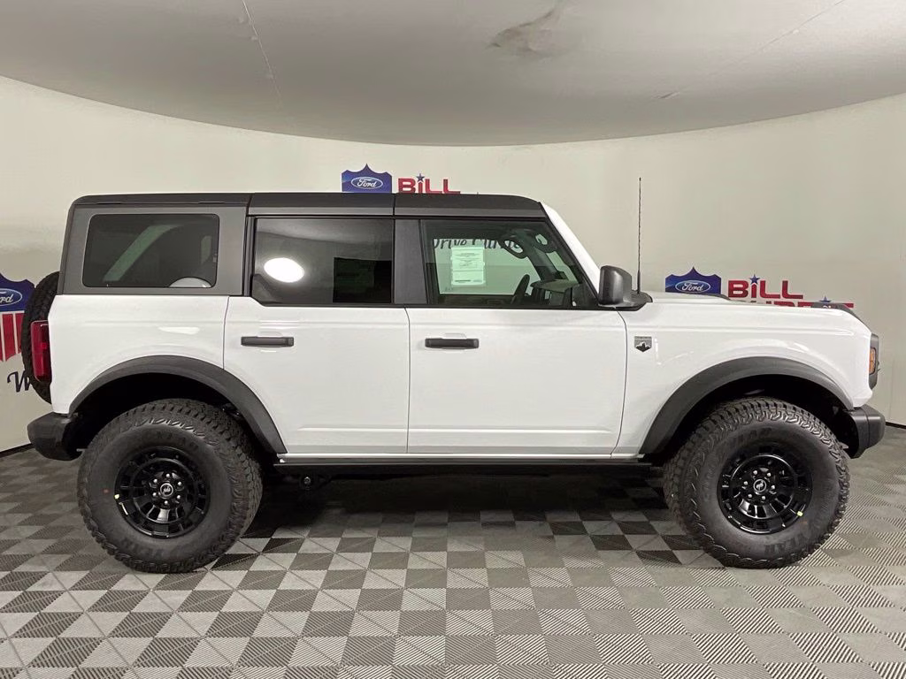 2026 Oxford White Ford Bronco Big Bend 4X4 SUV