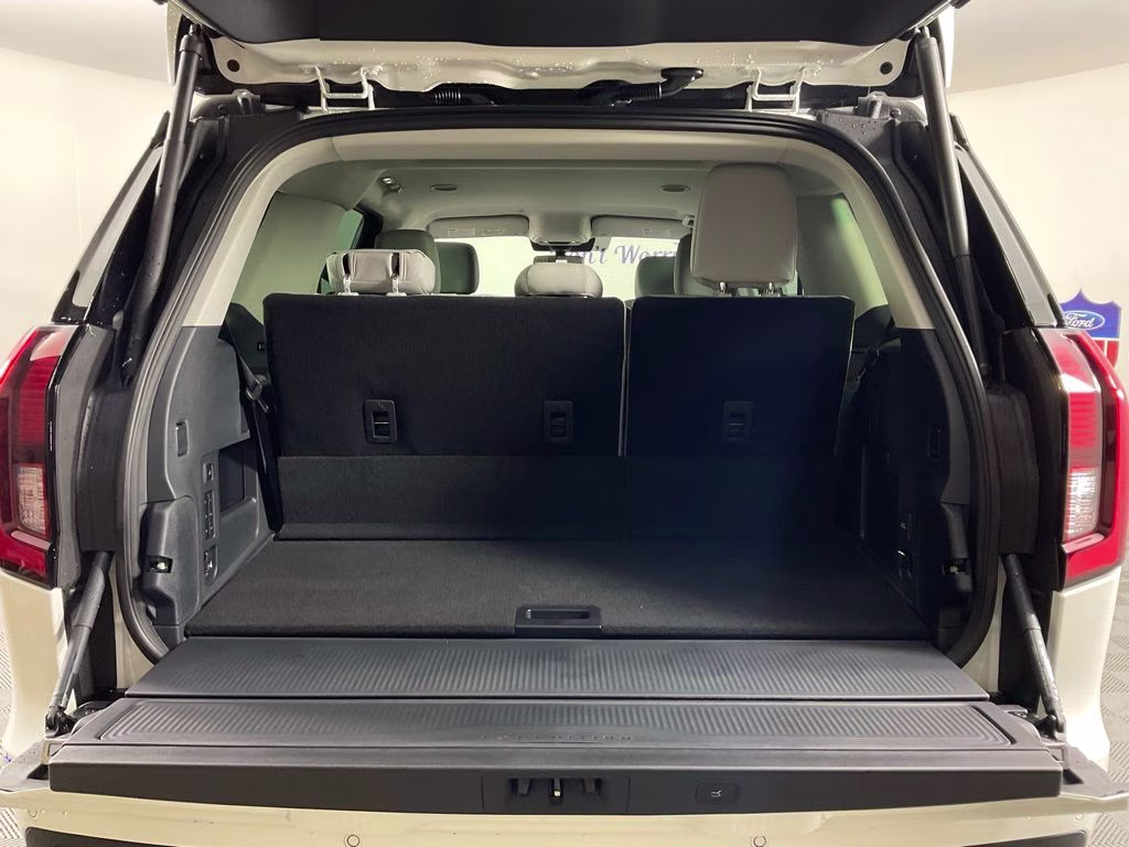 2026 White Ford Expedition Active RWD SUV