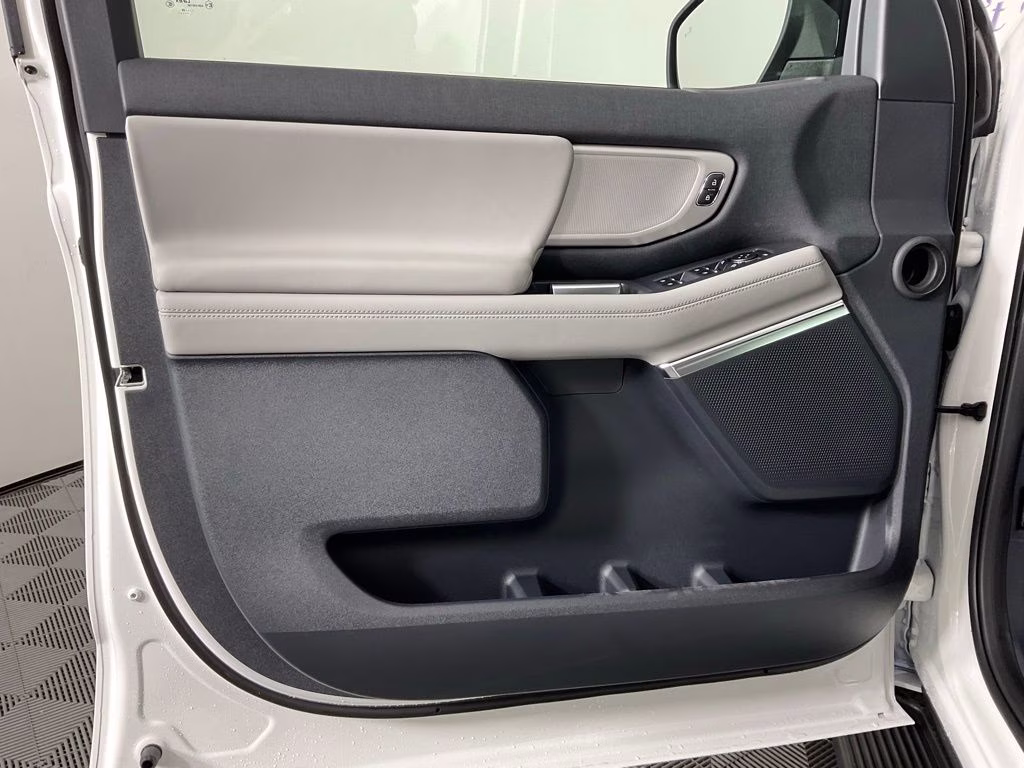 2026 White Ford Expedition Active RWD SUV