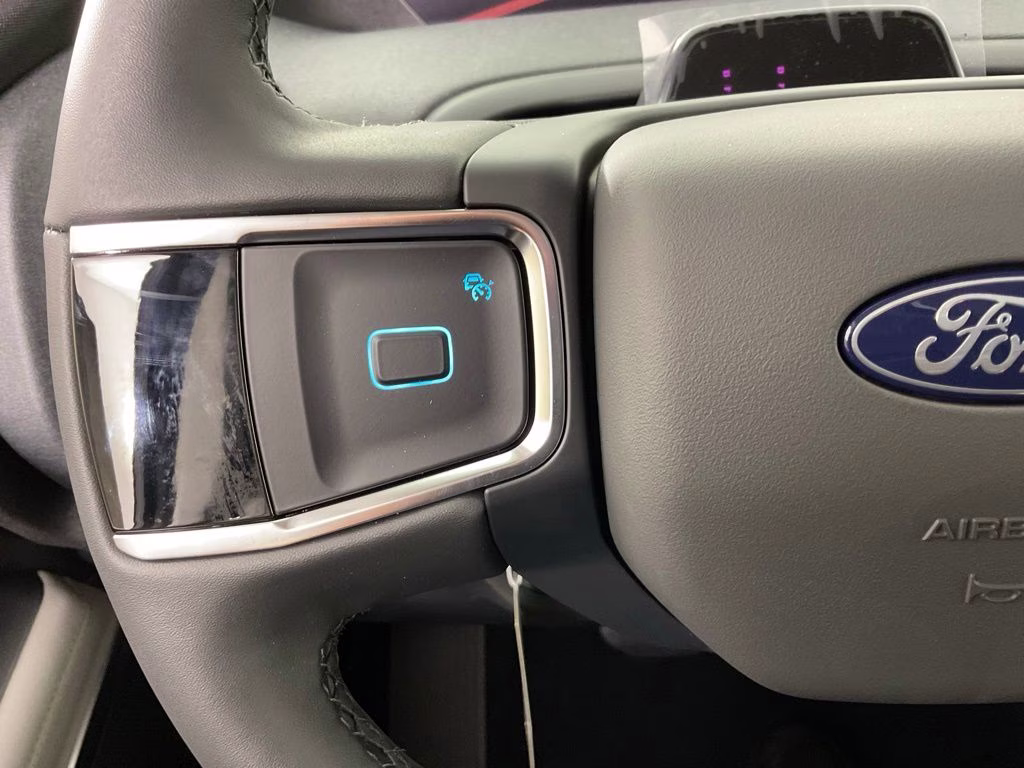 2026 White Ford Expedition Active RWD SUV