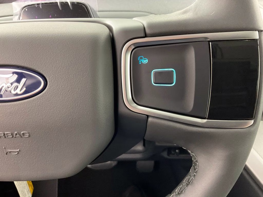 2026 White Ford Expedition Active RWD SUV