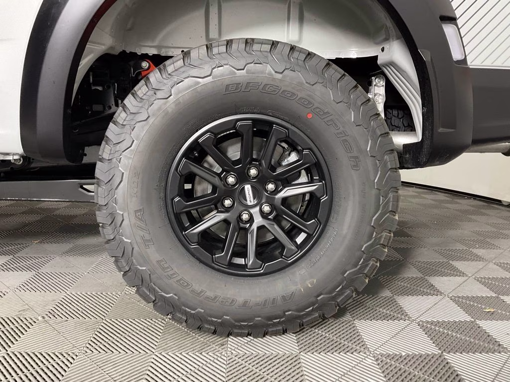 2026 Avalanche Ford F-150 Raptor 4X4 Truck