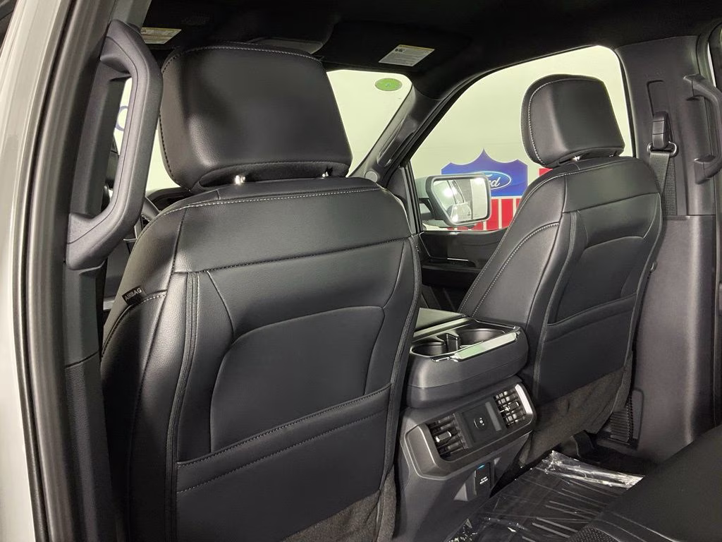 2026 Avalanche Ford F-150 Lariat 4X4 Truck