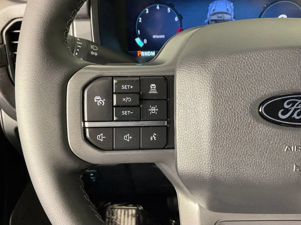 2026 Avalanche Ford F-150 Lariat 4X4 Truck