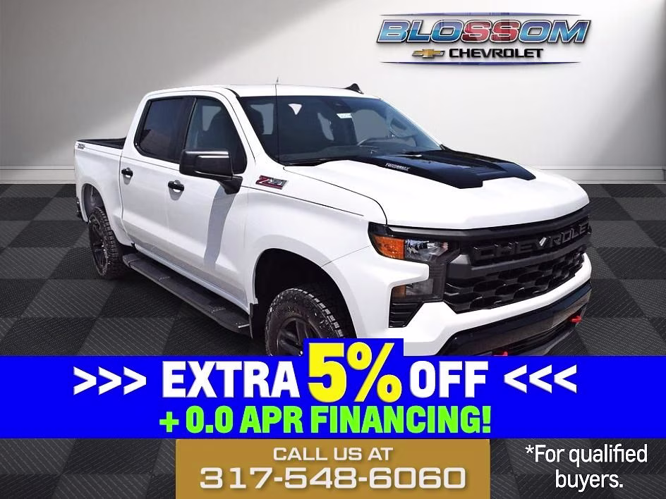2026 Summit White Chevrolet Silverado 1500 Custom Trail Boss 4X4 Truck