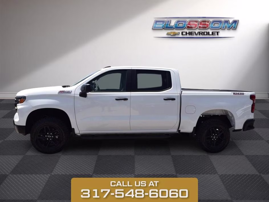 2026 Summit White Chevrolet Silverado 1500 Custom Trail Boss 4X4 Truck