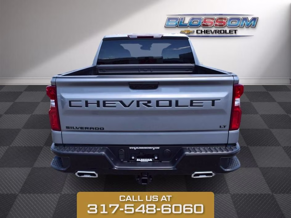 2026 Sterling Gray Metallic Chevrolet Silverado 1500 LT Trail Boss 4X4 Truck