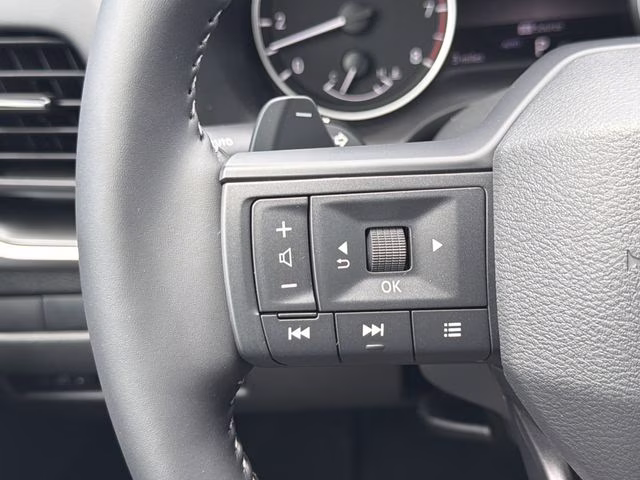 2026 Everest White Pearl Tricoat Nissan Rogue Dark Armor AWD SUV