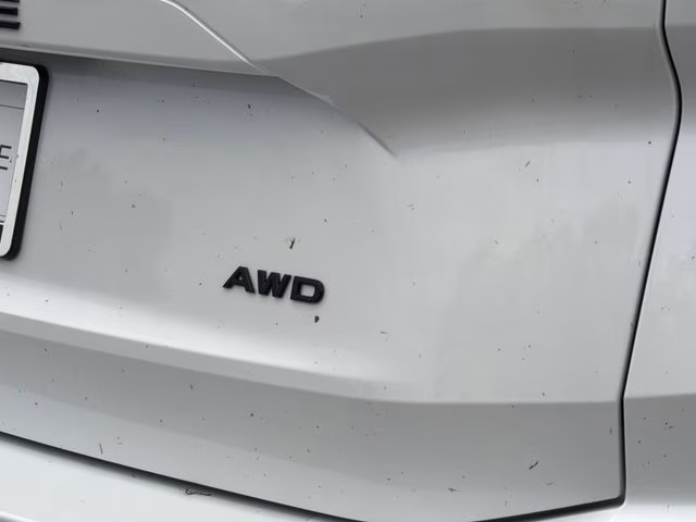 2026 Everest White Pearl Tricoat Nissan Rogue Dark Armor AWD SUV