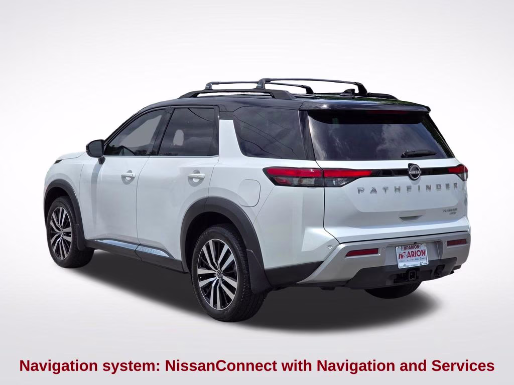 2025 Everest White Pearl Tricoat/Super Black Nissan Pathfinder Platinum 4X4 SUV