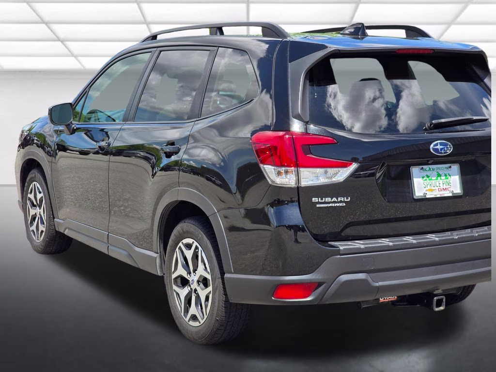 2020 Crystal Black Silica Subaru Forester Premium AWD SUV