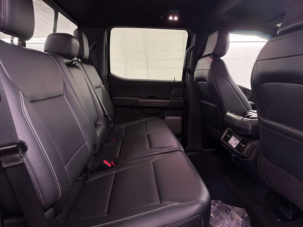 2026 AGATE BLACK Ford F-150 Lariat 4X4 Truck