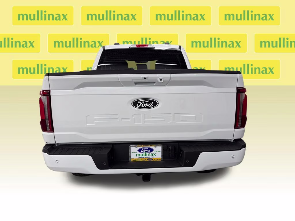 2026 OXFORD WHITE Ford F-150 Lariat 4X4 Truck