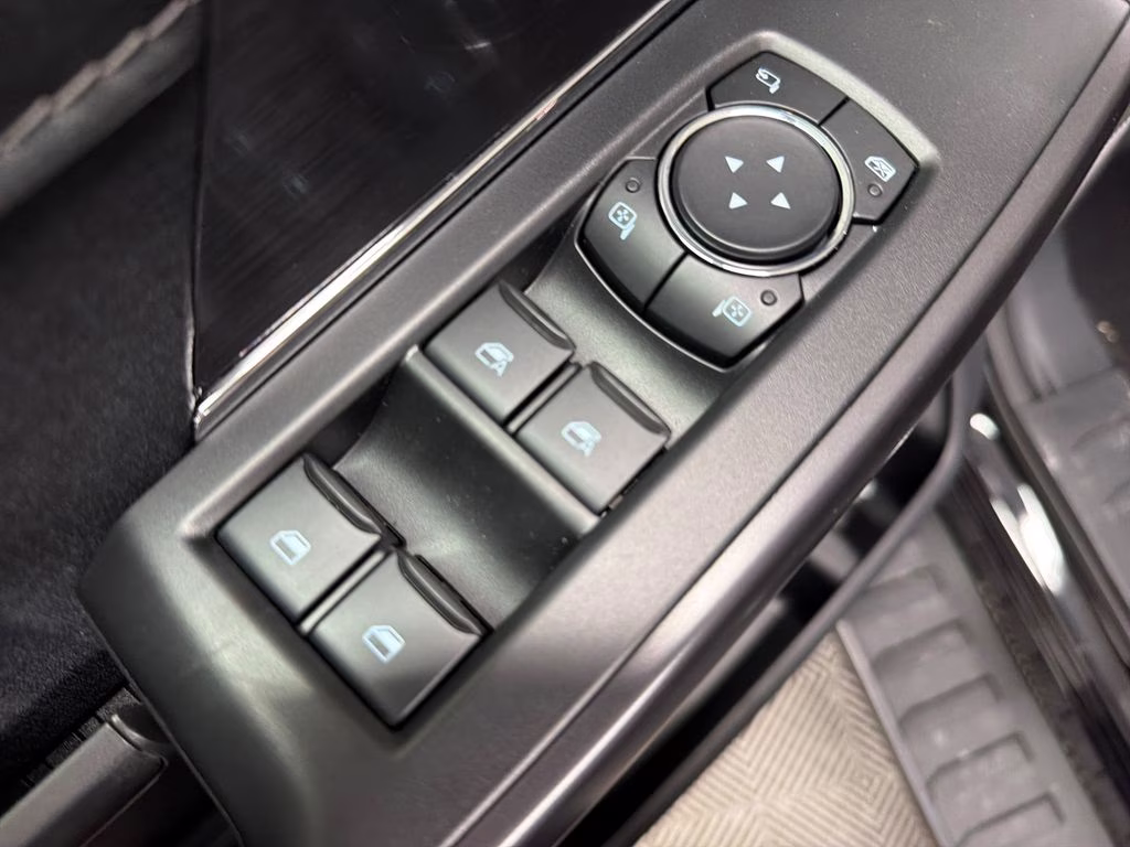 2026 AGATE BLACK Ford F-150 Lariat 4X4 Truck