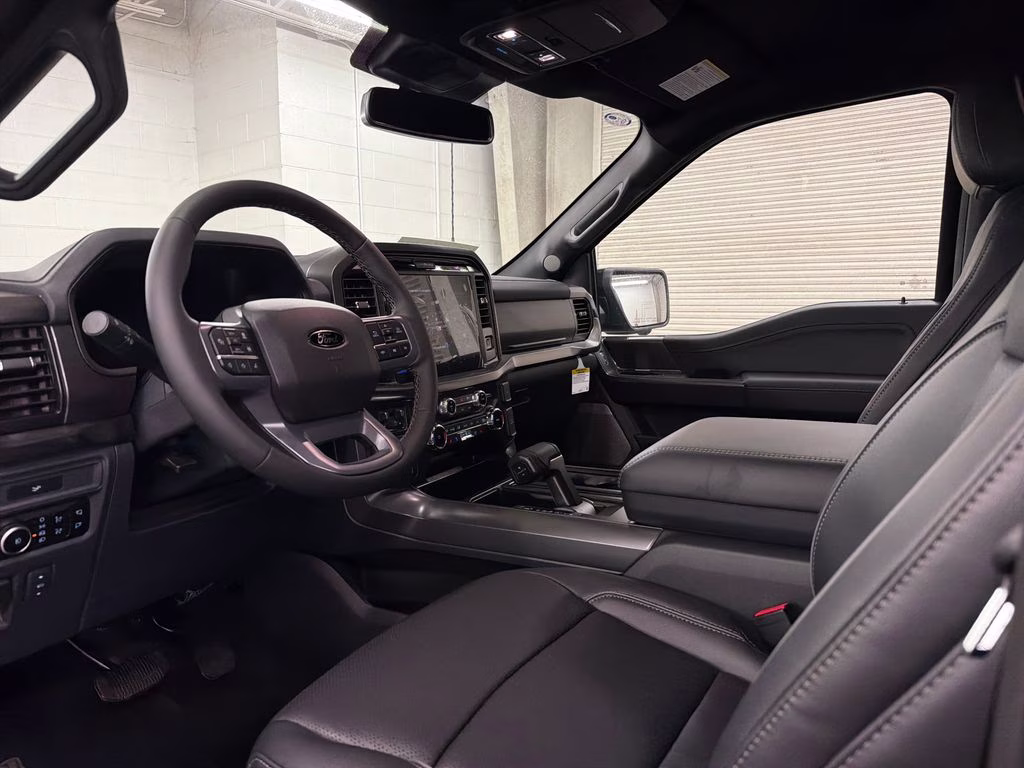 2026 AGATE BLACK Ford F-150 Lariat 4X4 Truck
