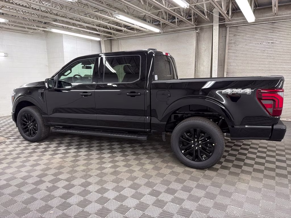 2026 AGATE BLACK Ford F-150 Lariat 4X4 Truck