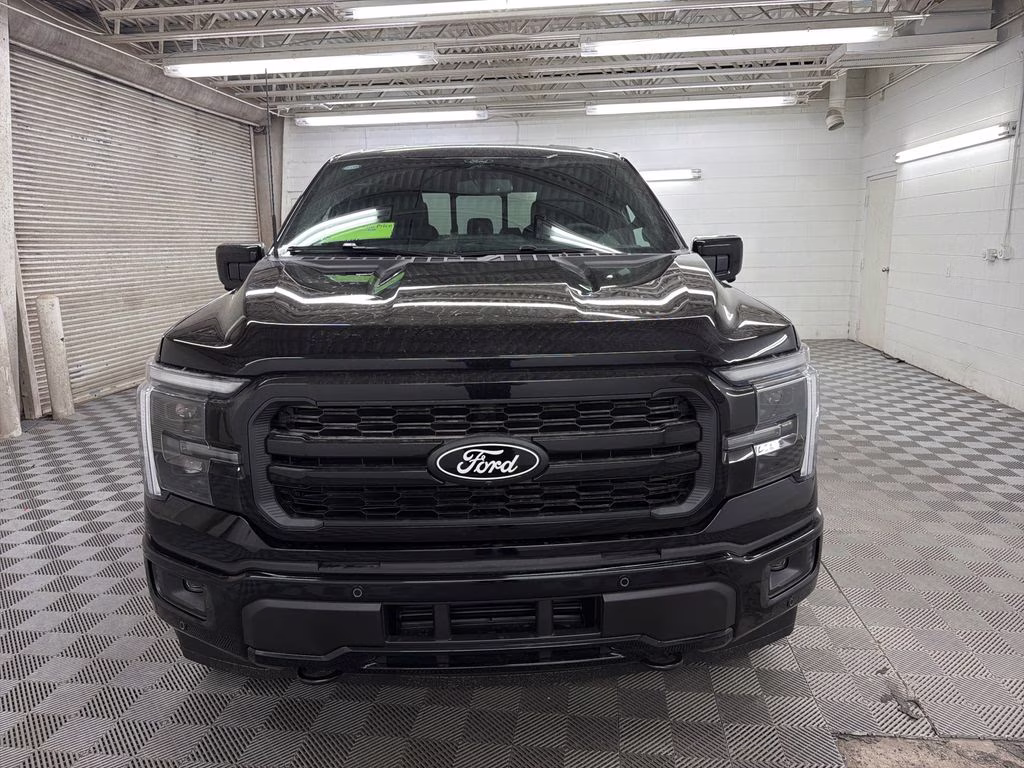 2026 AGATE BLACK Ford F-150 Lariat 4X4 Truck