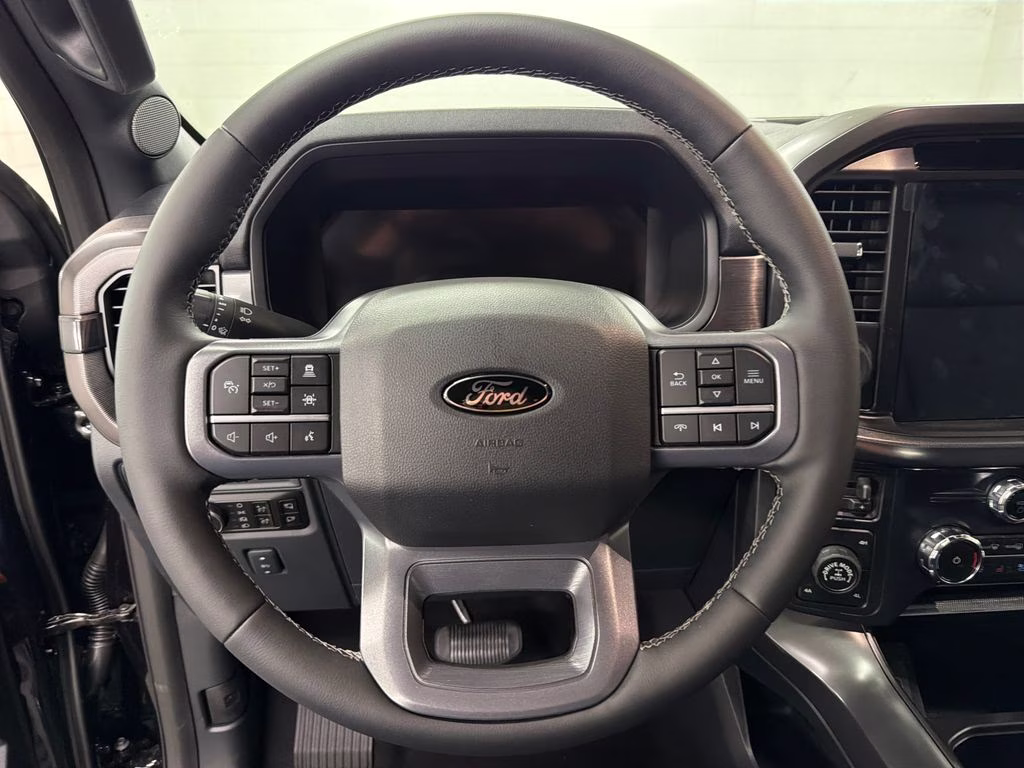 2026 AGATE BLACK Ford F-150 Lariat 4X4 Truck