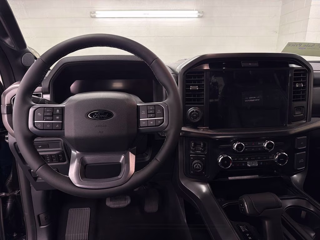 2026 AGATE BLACK Ford F-150 Lariat 4X4 Truck