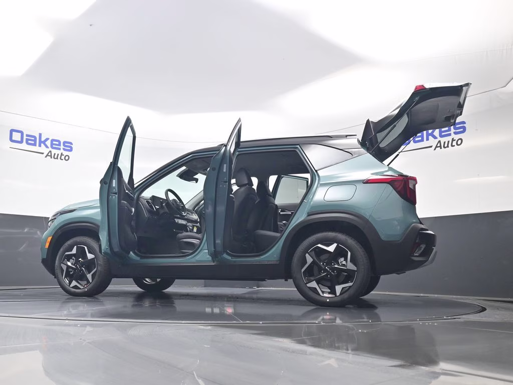 2026 Pluton Blue/Black Roof Kia Seltos S AWD SUV