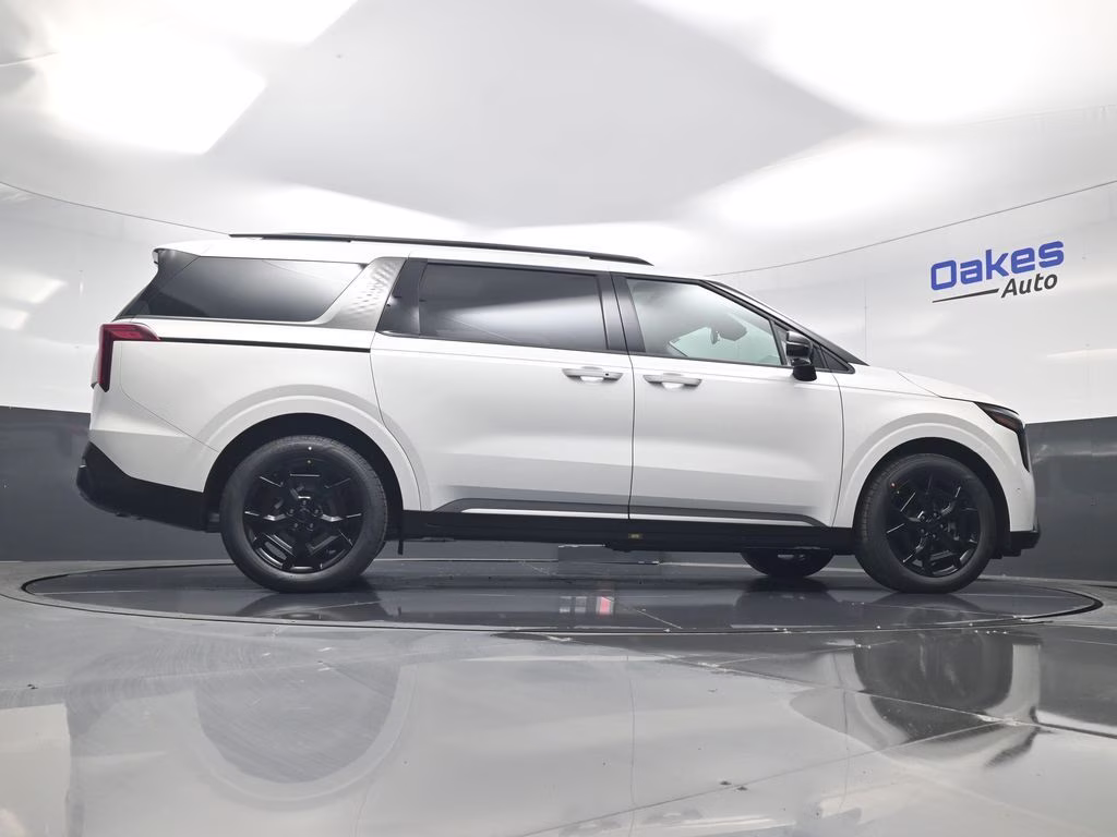 2026 Snow White Pearl Kia Carnival Hybrid SX FWD Van