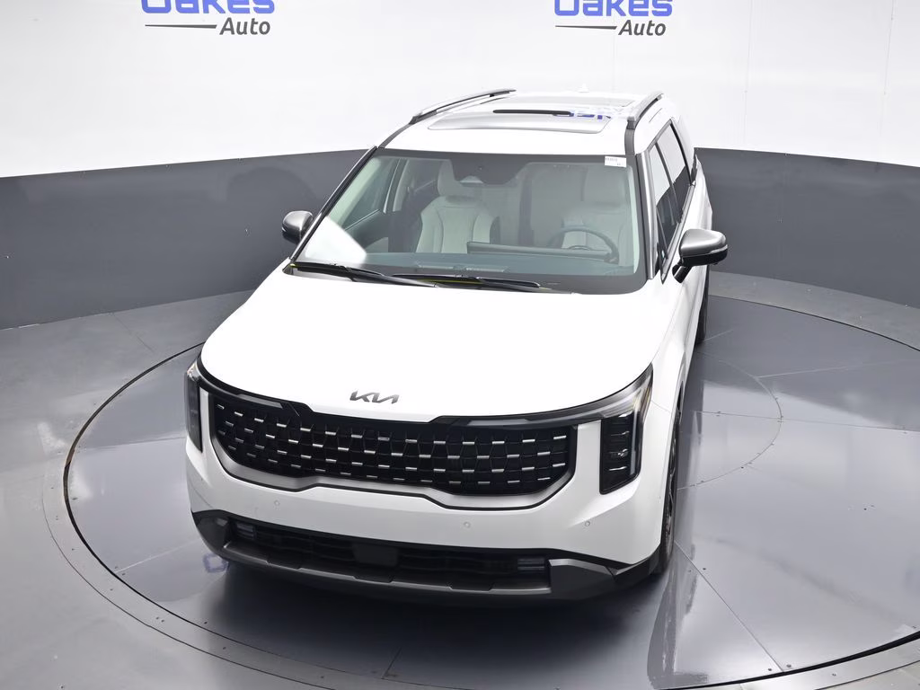 2026 Snow White Pearl Kia Carnival Hybrid SX FWD Van