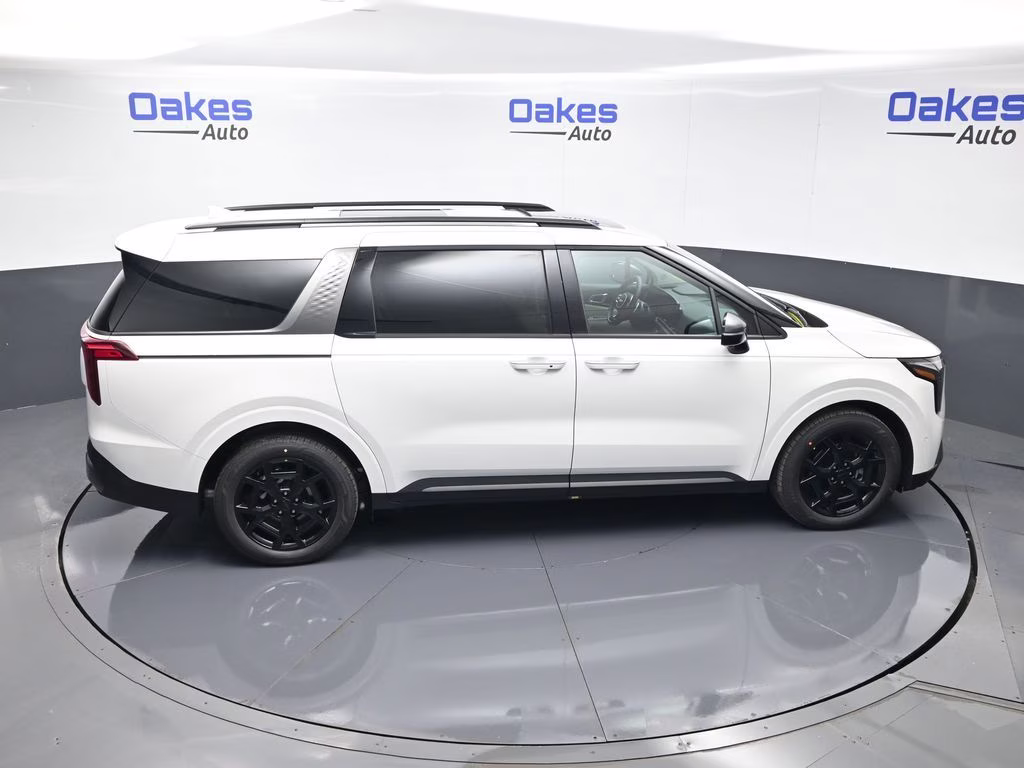 2026 Snow White Pearl Kia Carnival Hybrid SX FWD Van