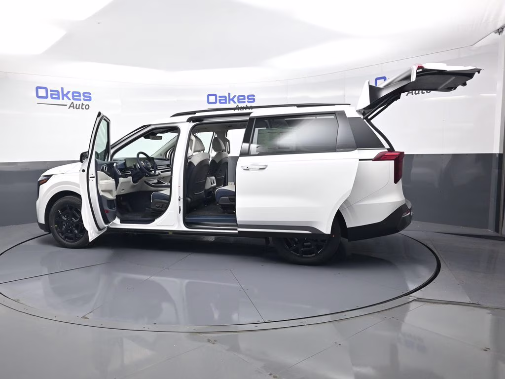 2026 Snow White Pearl Kia Carnival Hybrid SX FWD Van