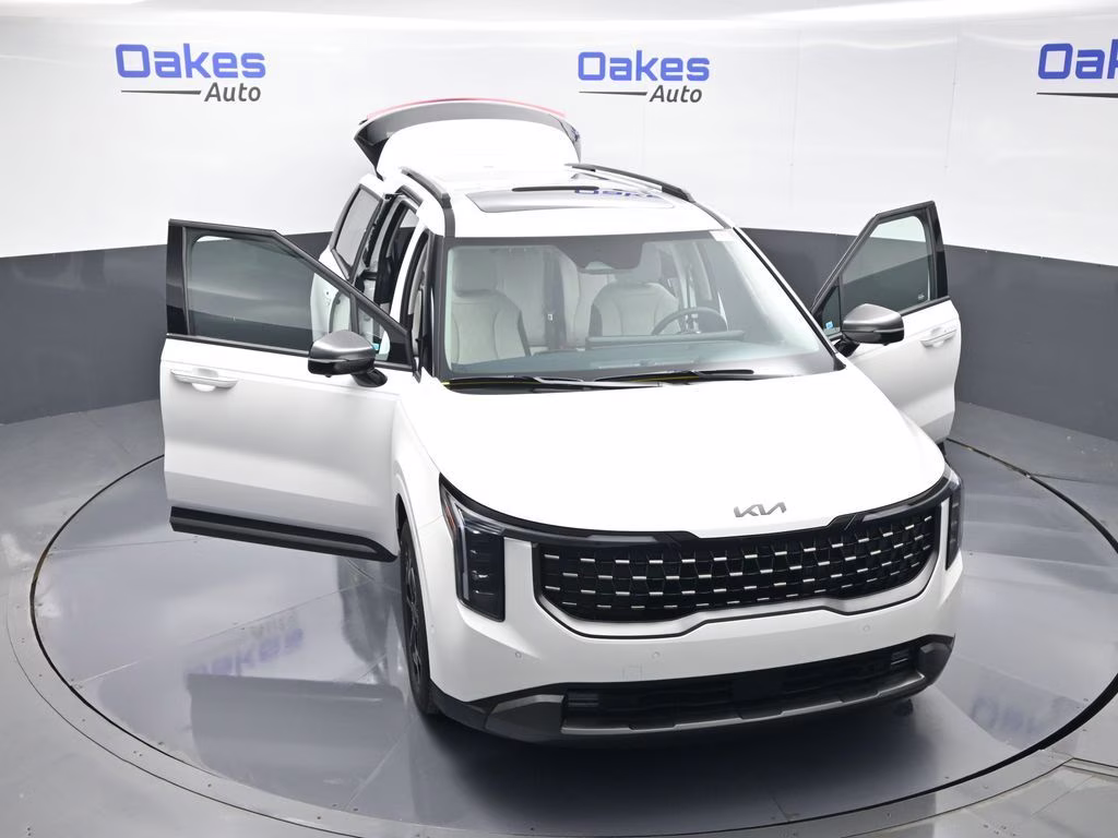 2026 Snow White Pearl Kia Carnival Hybrid SX FWD Van