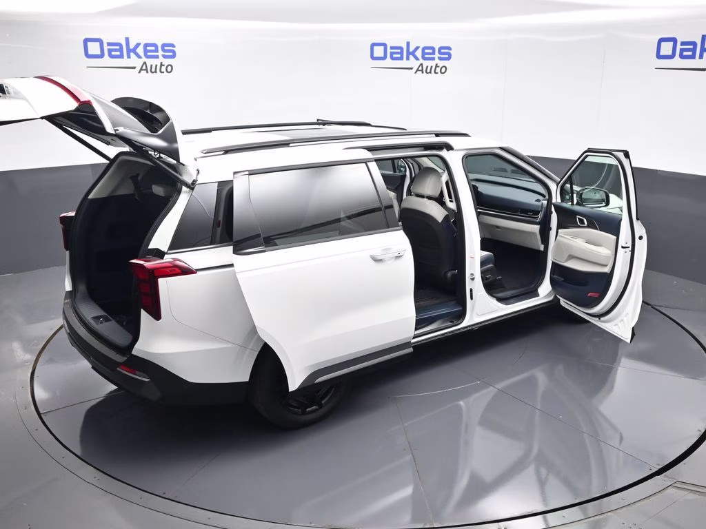 2026 Snow White Pearl Kia Carnival Hybrid SX FWD Van