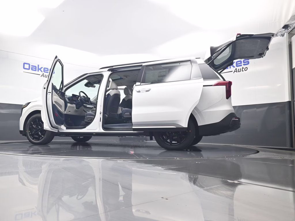 2026 Snow White Pearl Kia Carnival Hybrid SX FWD Van
