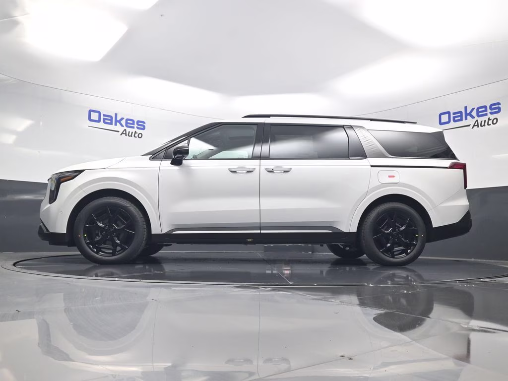 2026 Snow White Pearl Kia Carnival Hybrid SX FWD Van