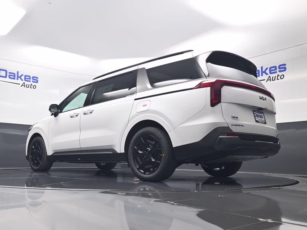 2026 Snow White Pearl Kia Carnival Hybrid SX FWD Van
